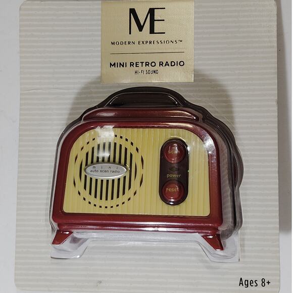 ME Modern Expressions Mini Retro Radio – Red & Cream 1950s Style FM Battery Unit - Picture 4 of 9